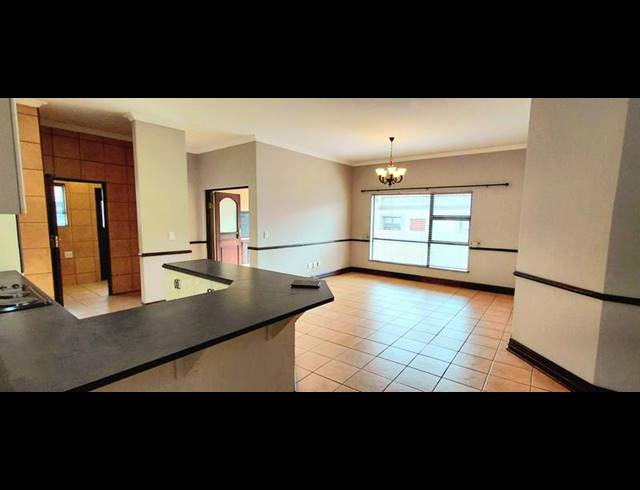 3 BEDROOM TOWNHOUSE FOR SALE IN DAN PIENAAR